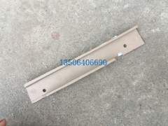 810w62930-0148,左窗簾導(dǎo)軌護(hù)框,濟(jì)南百思特駕駛室車身焊接廠