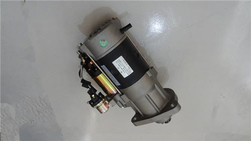 CT142B-3708000起動機(jī) 0001367300/CT142B起動機(jī)KAMAZ起動機(jī)