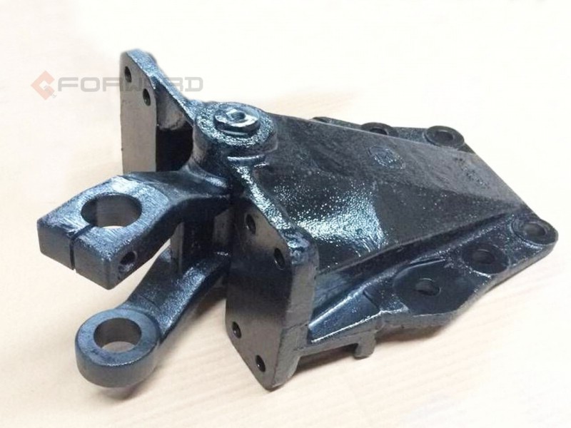 DZ9114520144,Front spring right rear bracket,濟南向前汽車配件有限公司