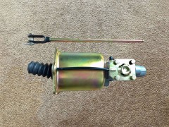 DZ9112230166,Clutch booster pump,濟南向前汽車配件有限公司